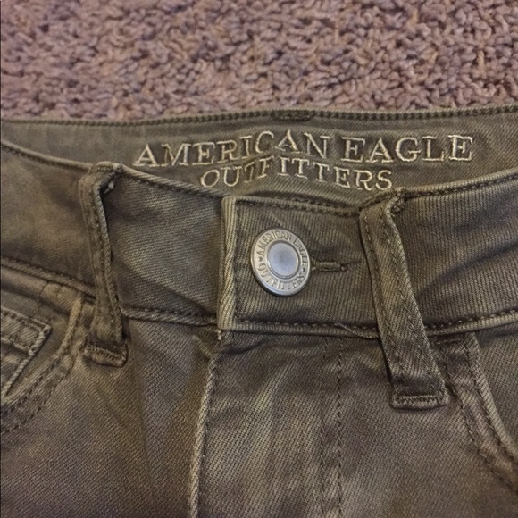 American Eagle Hi-Rise Shortie Shorts - Picture 3 of 4
